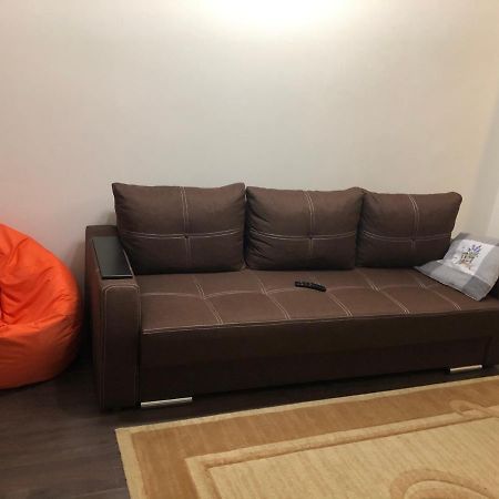 Затишна 2Х Кімнатна Квартира Біля Метро Академмістечко Κίεβο Εξωτερικό φωτογραφία